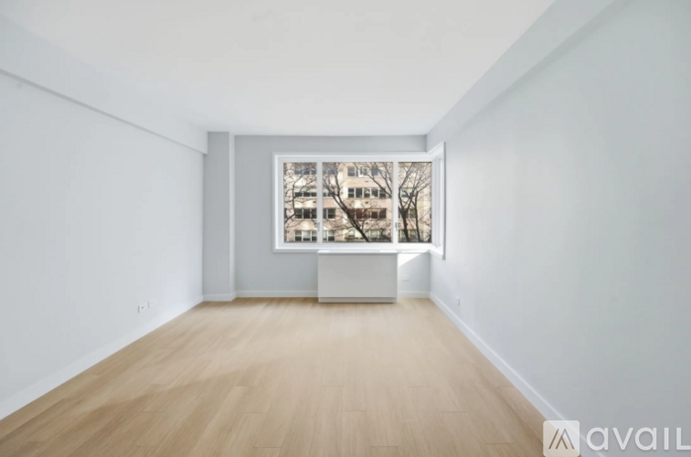 162 E 66th St 3 Beds Apartment for Rent - Photo gallery 4