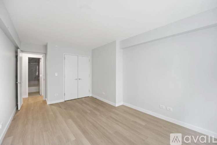 162 E 66th St 3 Beds Apartment for Rent - Photo gallery 5