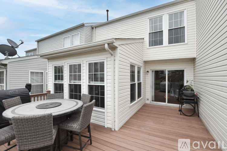 109 Shirley Square Southeast 3 Beds Townhouse for Rent - Photo gallery 4