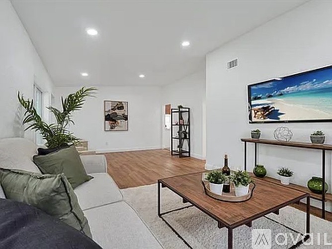 1711 White Avenue 2 Beds Single Family Home for Rent - Photo gallery 4