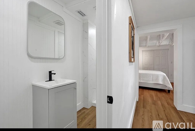 1711 White Avenue 2 Beds Single Family Home for Rent - Photo gallery 5