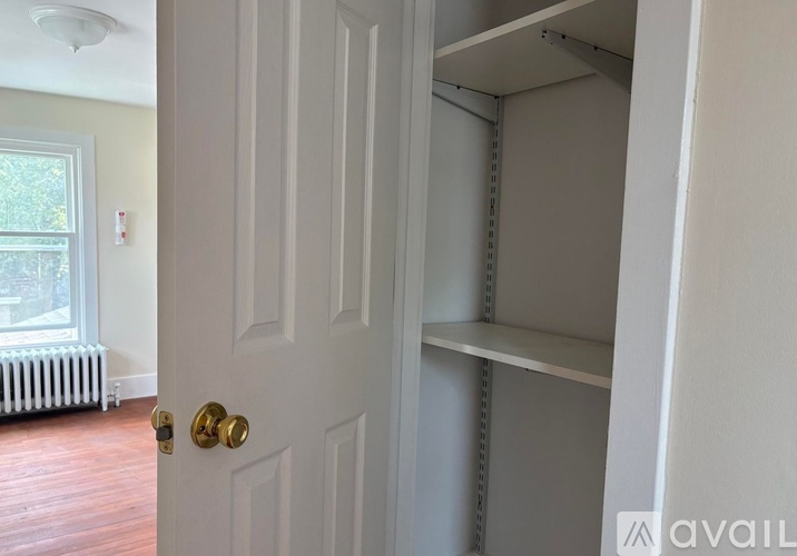 56 Cedar Street 1 Apartment for Rent - Photo gallery 3