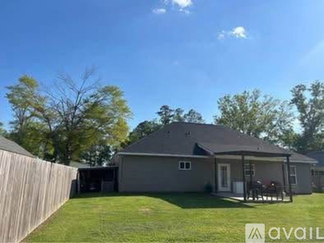 20023 Davis Lane 3 Beds Single Family Home for Rent - Photo gallery 3