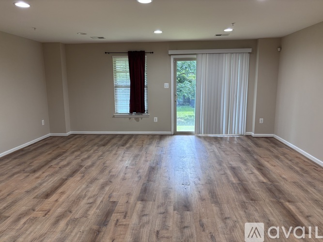 2607 Fiat Drive 3 Beds Townhouse, Single Family Home for Rent - Photo gallery 5