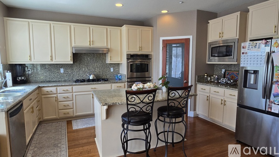 2928 Simba Pl 5 Beds Single Family Home for Rent - Photo gallery 5