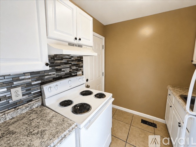 4325 Fair Oaks Rd 2 Beds Apartment for Rent - Photo gallery 3
