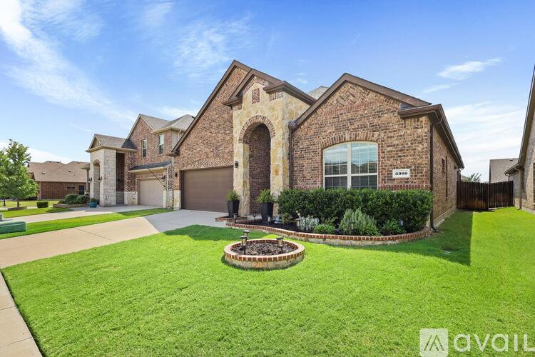 3900 Fordham St 4 Beds Single Family Home for Rent - Photo gallery 2