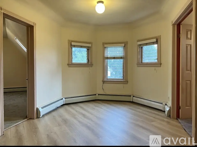 48 East Stewart Avenue Unit A 2 Beds Apartment for Rent - Photo gallery 1