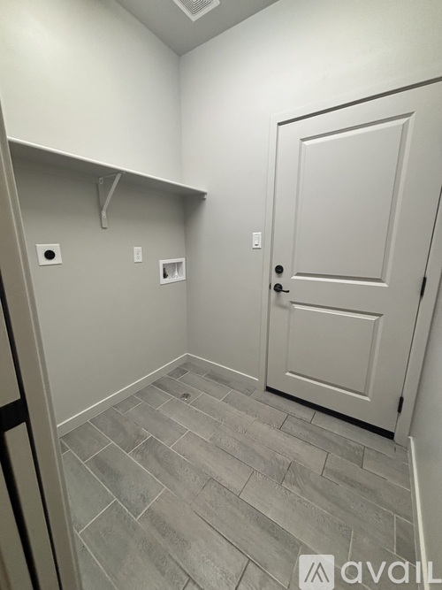 12584 E 34th Pl 3 Beds Single Family Home for Rent - Photo gallery 3