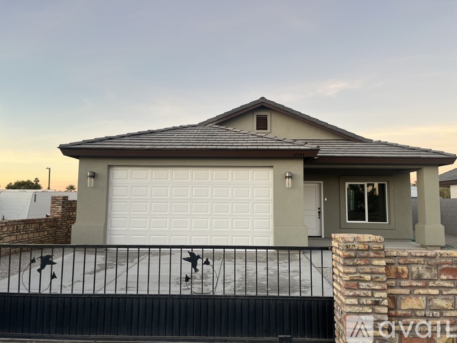 12584 E 34th Pl 3 Beds Single Family Home for Rent - Photo gallery 5