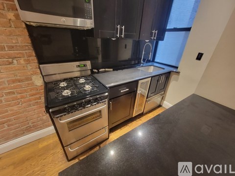 436 West 52Nd St 3 Beds Apartment for Rent