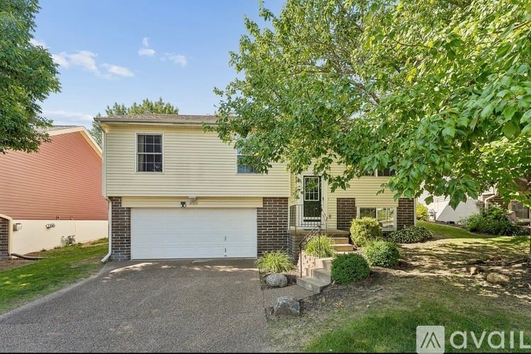 17725 Chandler St 3 Beds Single Family Home for Rent - Photo gallery 1