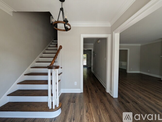 276 Windsor Parkway 2 Beds Single Family Home for Rent - Photo gallery 2