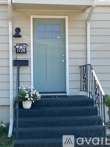 1720 9th Ave S 3 Beds Single Family Home for Rent - Photo gallery 2