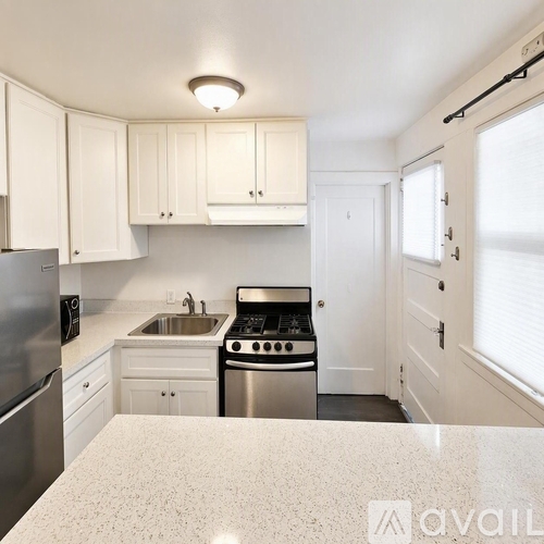 1726 7th Ave 1 Apartment for Rent - Photo gallery 5