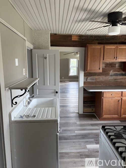 54 Lincoln St 2 Beds Apartment for Rent - Photo gallery 3