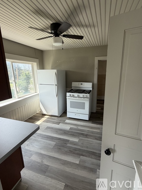 54 Lincoln St 2 Beds Apartment for Rent - Photo gallery 4