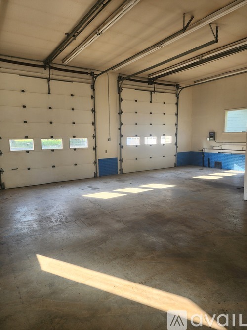 435 Four Mile Wy Studio Single Family Home for Rent - Photo gallery 3
