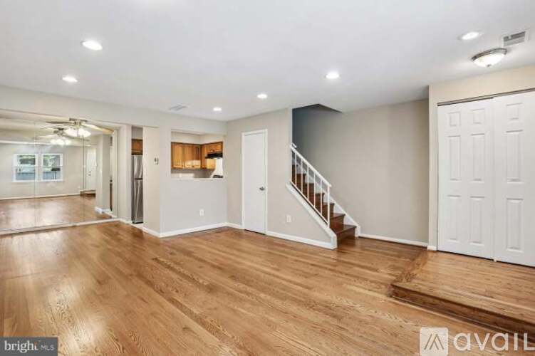 11467 Appledowre Way 3 Beds Apartment for Rent - Photo gallery 2