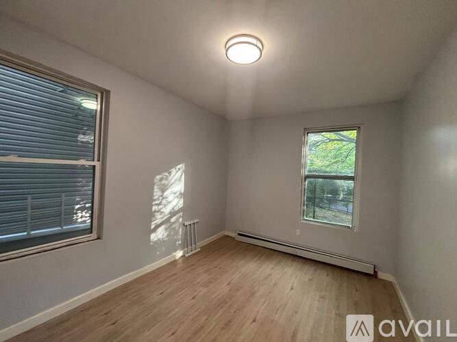 177 Van Nostrand Ave 2 Beds Apartment for Rent - Photo gallery 2