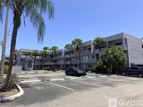 2710 W 76Th St 2 Beds Apartment for Rent