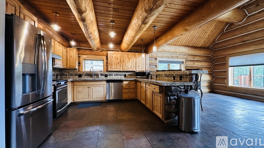 35 Brackenbury Street 3 Beds Single Family Home for Rent - Photo gallery 3