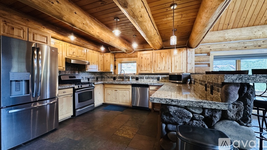 35 Brackenbury Street 3 Beds Single Family Home for Rent - Photo gallery 4