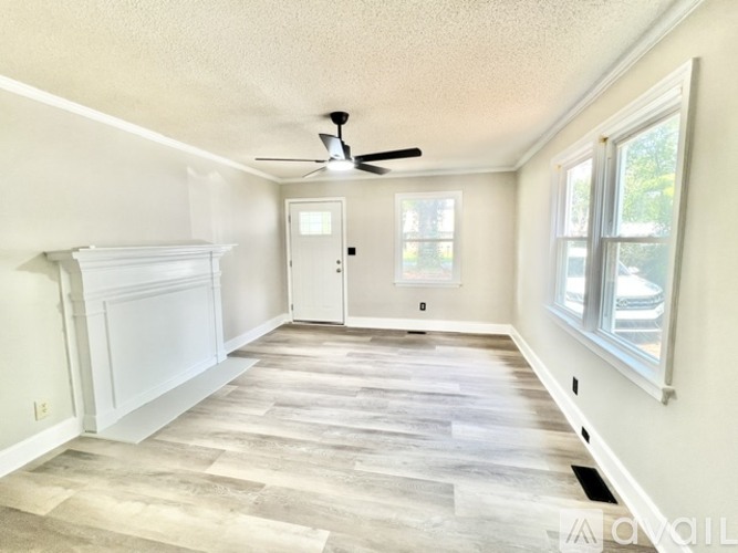 1610 Gregg Ave 3 Beds Single Family Home for Rent - Photo gallery 3