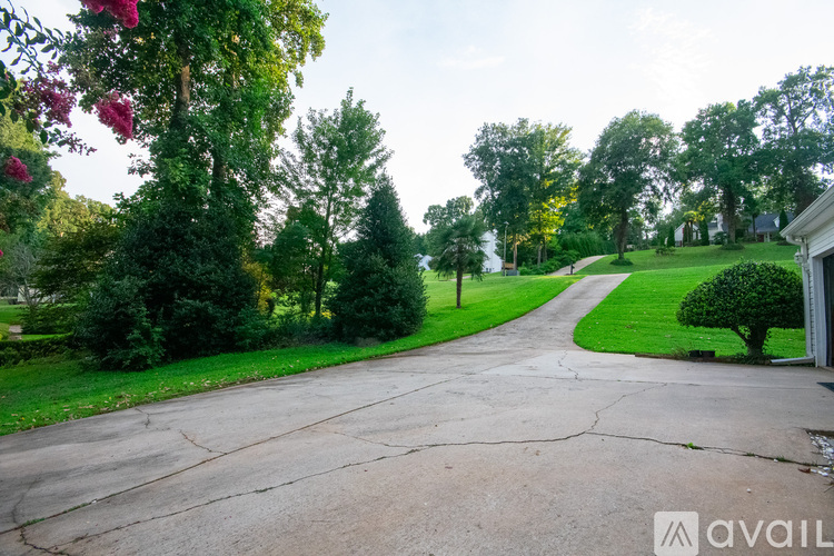 275 Bridgewater Lane 2 Beds Apartment for Rent - Photo gallery 3