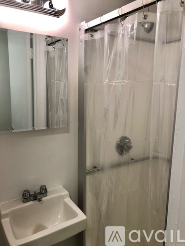 405 Beacon St Studio Apartment for Rent - Photo gallery 5