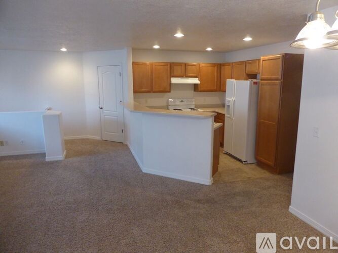 6777 Valence Lane 3 Beds Townhouse for Rent - Photo gallery 3