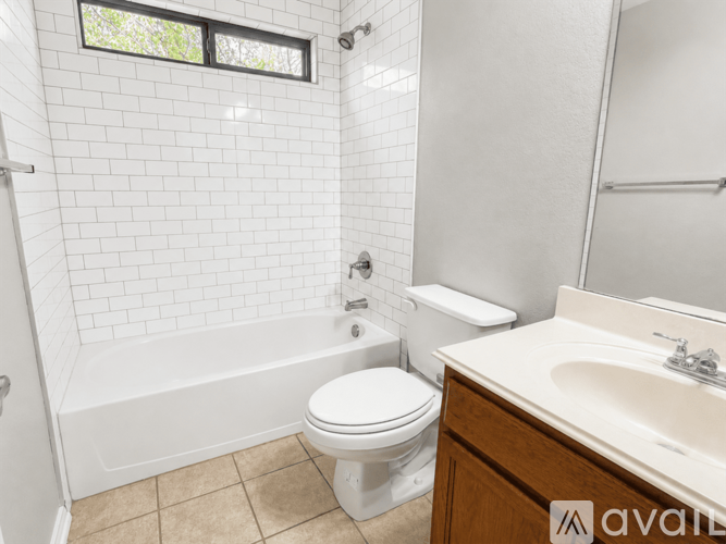 6046 Pecan Tree 3 Beds Single Family Home for Rent - Photo gallery 5