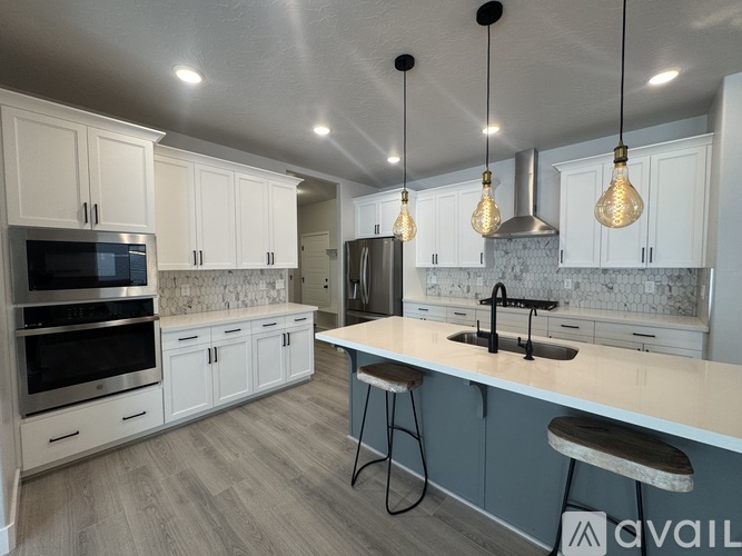 11902 South Teton Pass Way 3 Beds Single Family Home for Rent - Photo gallery 1