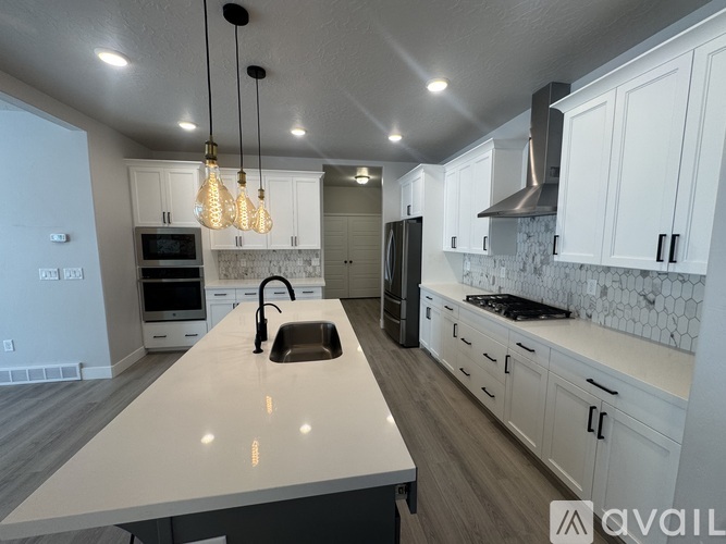 11902 South Teton Pass Way 3 Beds Single Family Home for Rent - Photo gallery 2