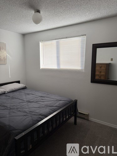 475 Houser Way S 2 Beds Apartment for Rent
