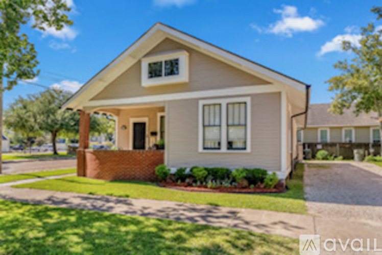 718 Division Street 3 Beds Single Family Home for Rent - Photo gallery 1