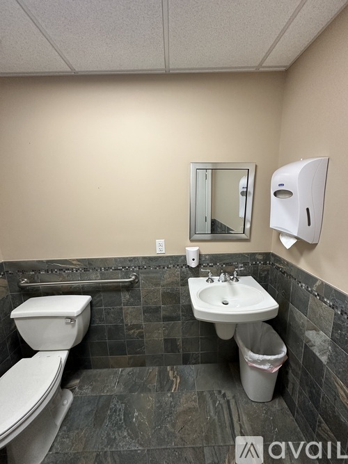 175 Fairfield Avenue 2 Beds Condo for Rent - Photo gallery 3