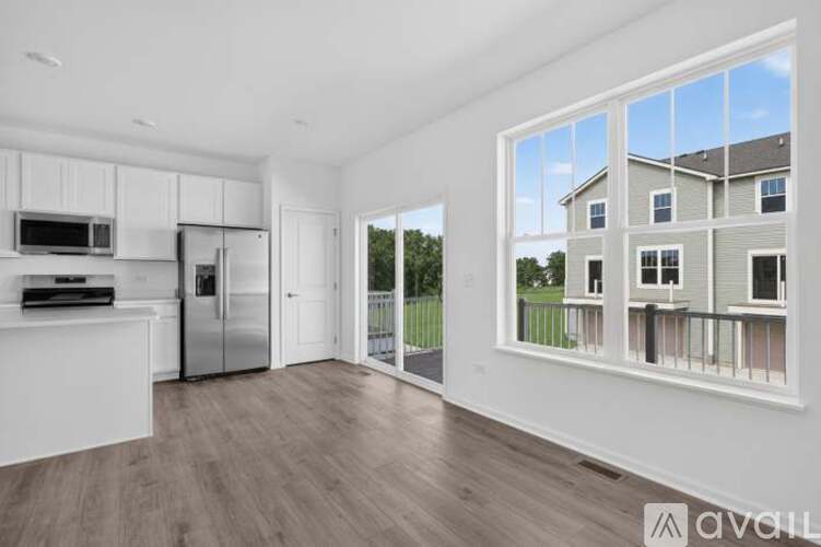 445 Red Oak Cir 3 Beds Townhouse for Rent - Photo gallery 5