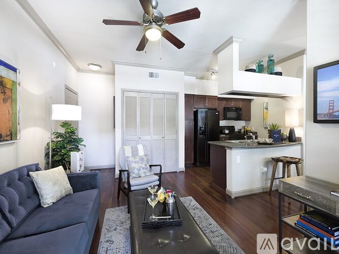 6500 Champion Grandview Way 1 Apartment for Rent - Photo gallery 4