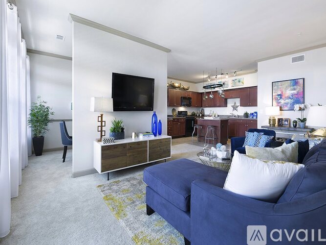 6500 Champion Grandview Way 1 Apartment for Rent - Photo gallery 5