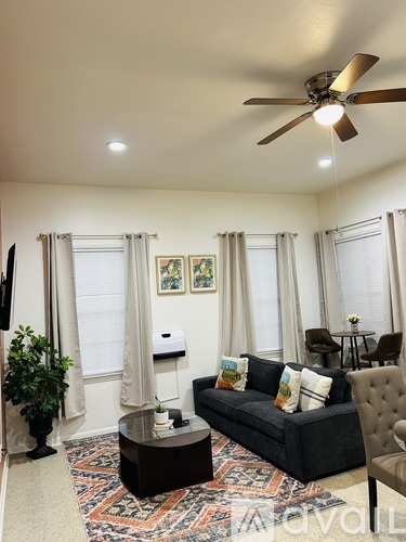605 North Jackson Street 2 Beds Apartment for Rent - Photo gallery 4
