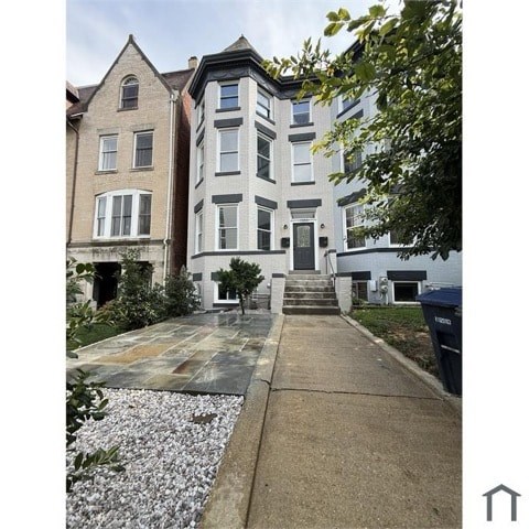 1354 Girard Street Northwest 6 Beds Apartment for Rent