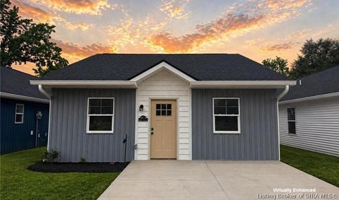 623 Main Street 3 Beds Apartment for Rent
