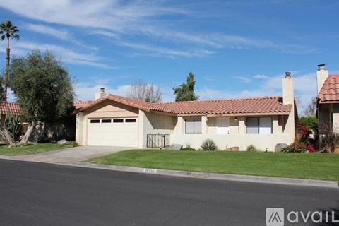 75250 Vista Corona 3 Beds Apartment for Rent