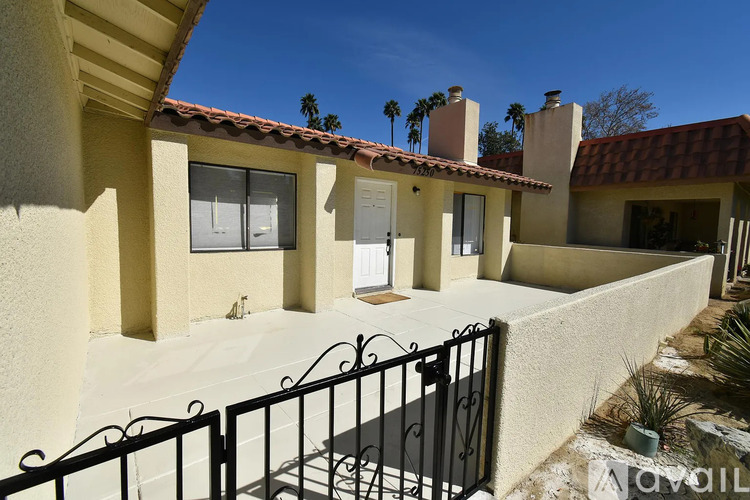 75250 Vista Corona 3 Beds Single Family Home for Rent - Photo gallery 3