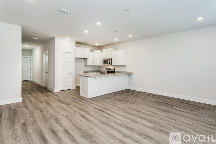 1554 Iroquois Ct 3 Beds Single Family Home for Rent - Photo gallery 5