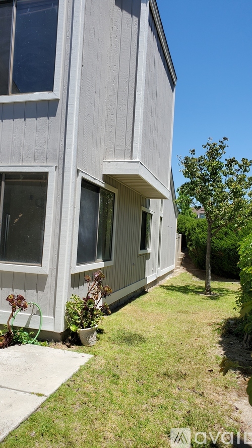 10 Autumn Hill Lane 3 Beds Townhouse for Rent - Photo gallery 5