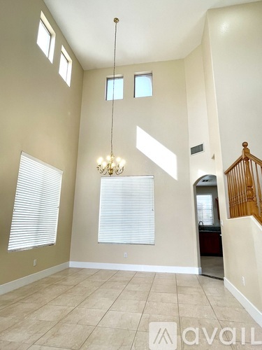 5136 Masotta Avenue 5 Beds Single Family Home for Rent - Photo gallery 4