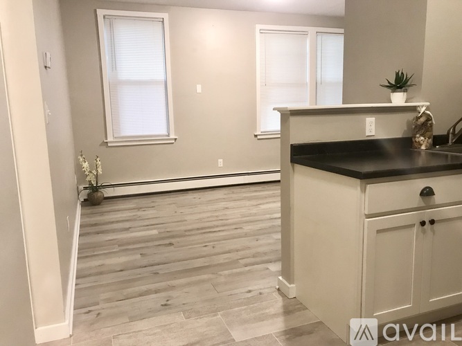 10 Harlow Street 1 Apartment for Rent - Photo gallery 5