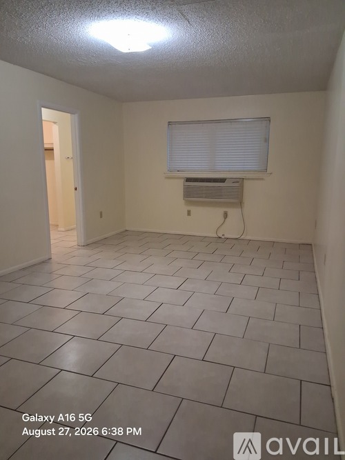 3139 Addison Street Studio Apartment for Rent - Photo gallery 5